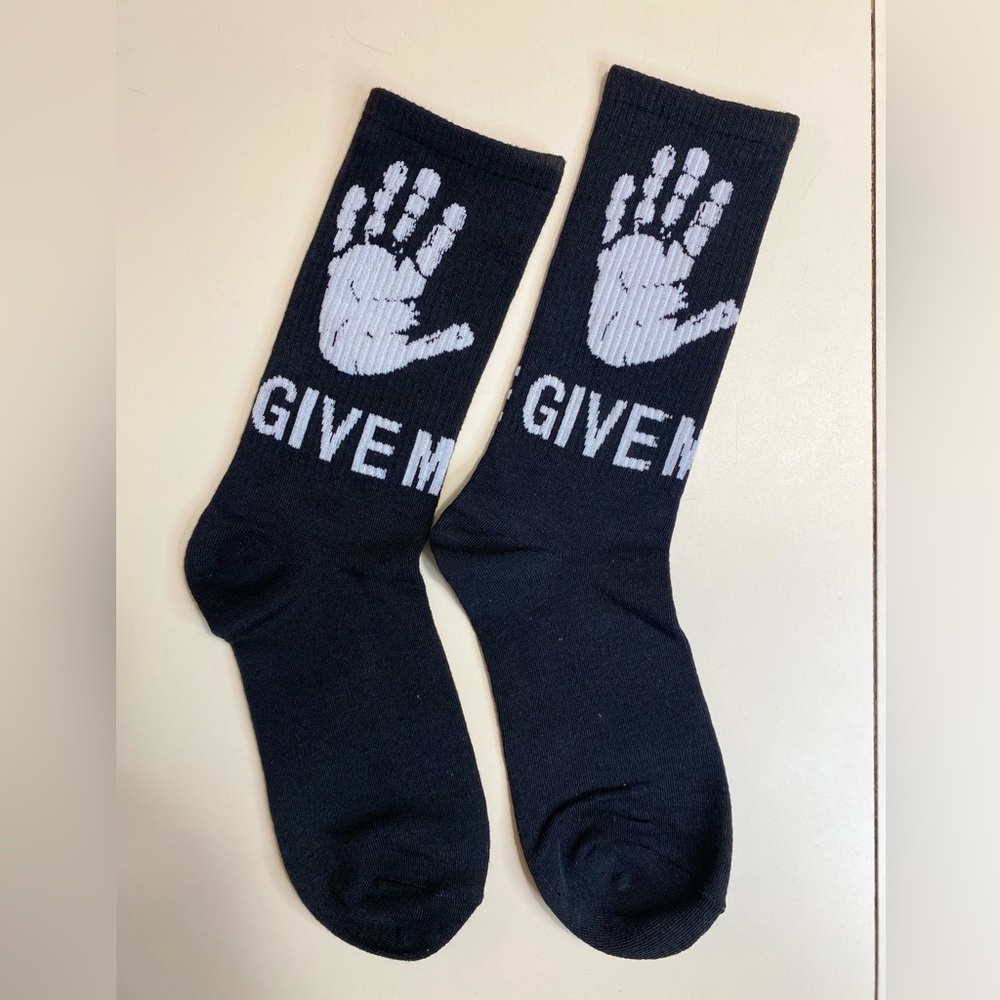 Women’s Size 5-8.5 Funny Graphic Socks “Give Me Five Black Casual Playful Style